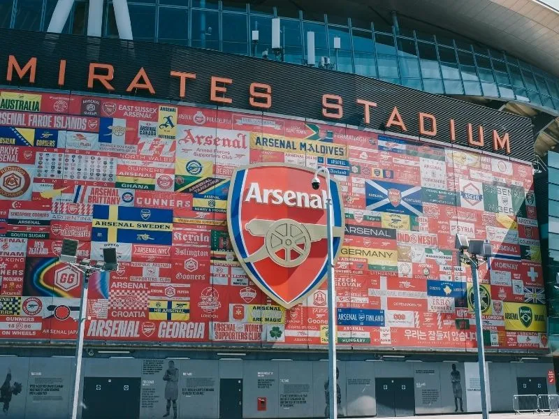 Emirates Stadium concourse and fan facilities